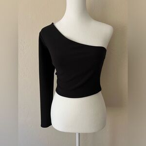 Abercrombie and fitch one shoulder sleeve